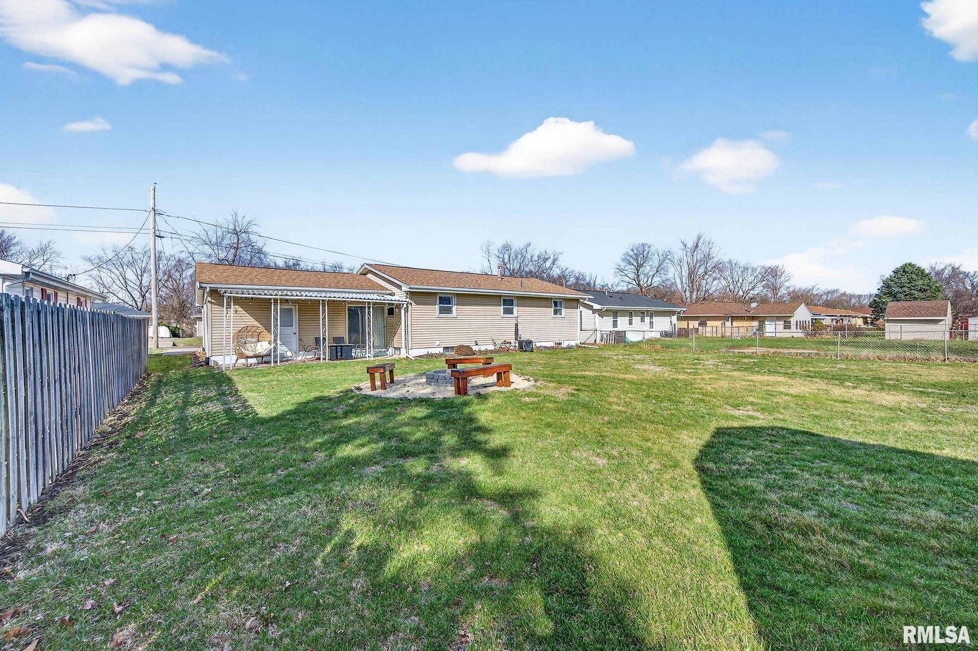 310 Sherwood Park Road Washington, IL 61571 - Photo 28 of 41