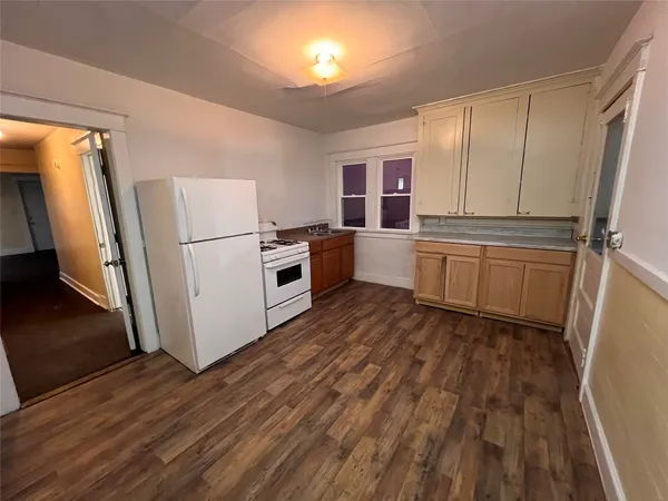 $1,500 | 155 Willow Street, Unit 2, Johnson City, NY 13790