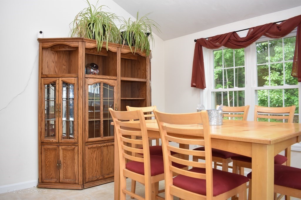6 Honeysuckle Road Worcester, MA 01607 - Photo 11 of 26