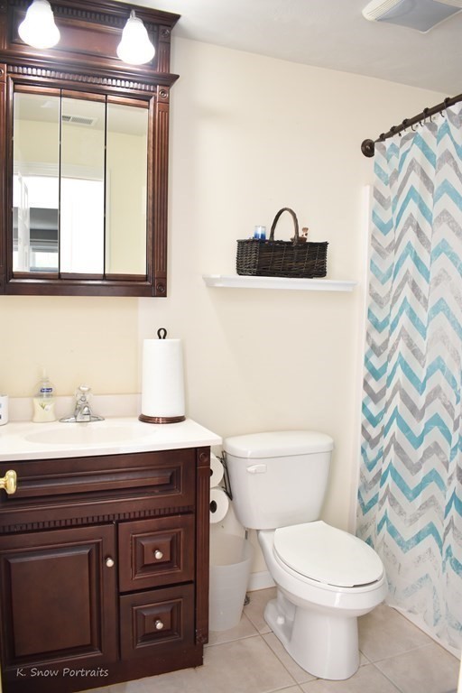 6 Honeysuckle Road Worcester, MA 01607 - Photo 20 of 26