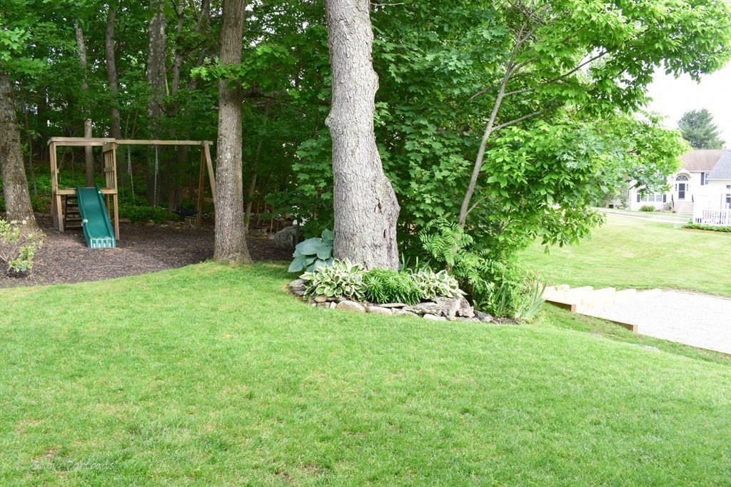 6 Honeysuckle Road Worcester, MA 01607 - Photo 25 of 26