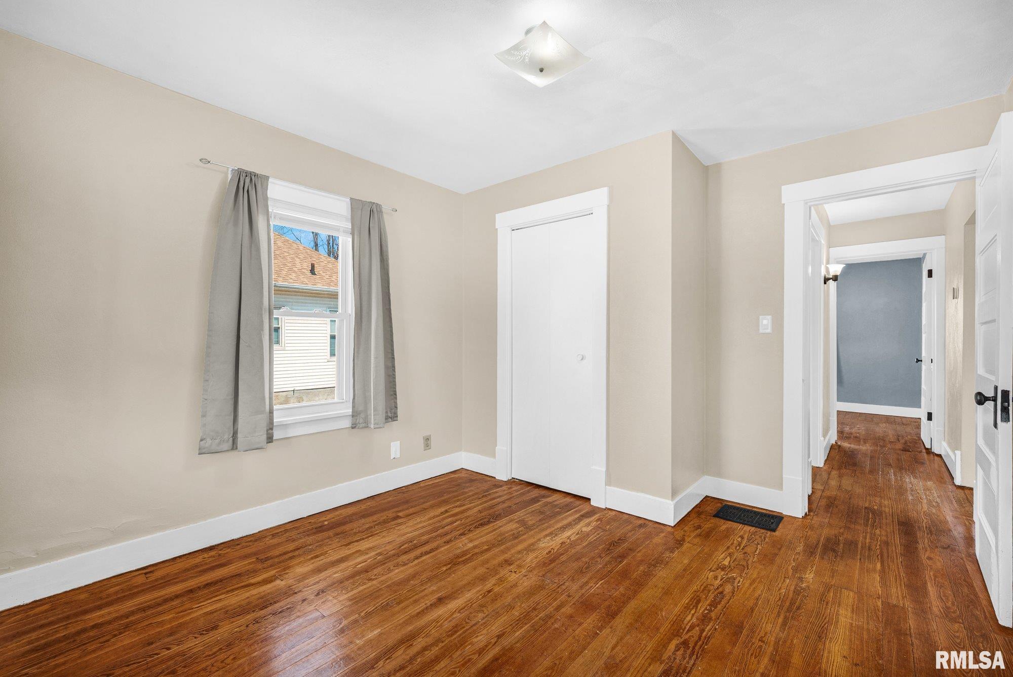 806 South 3rd Street Pekin, IL 61554 - Photo 12 of 27