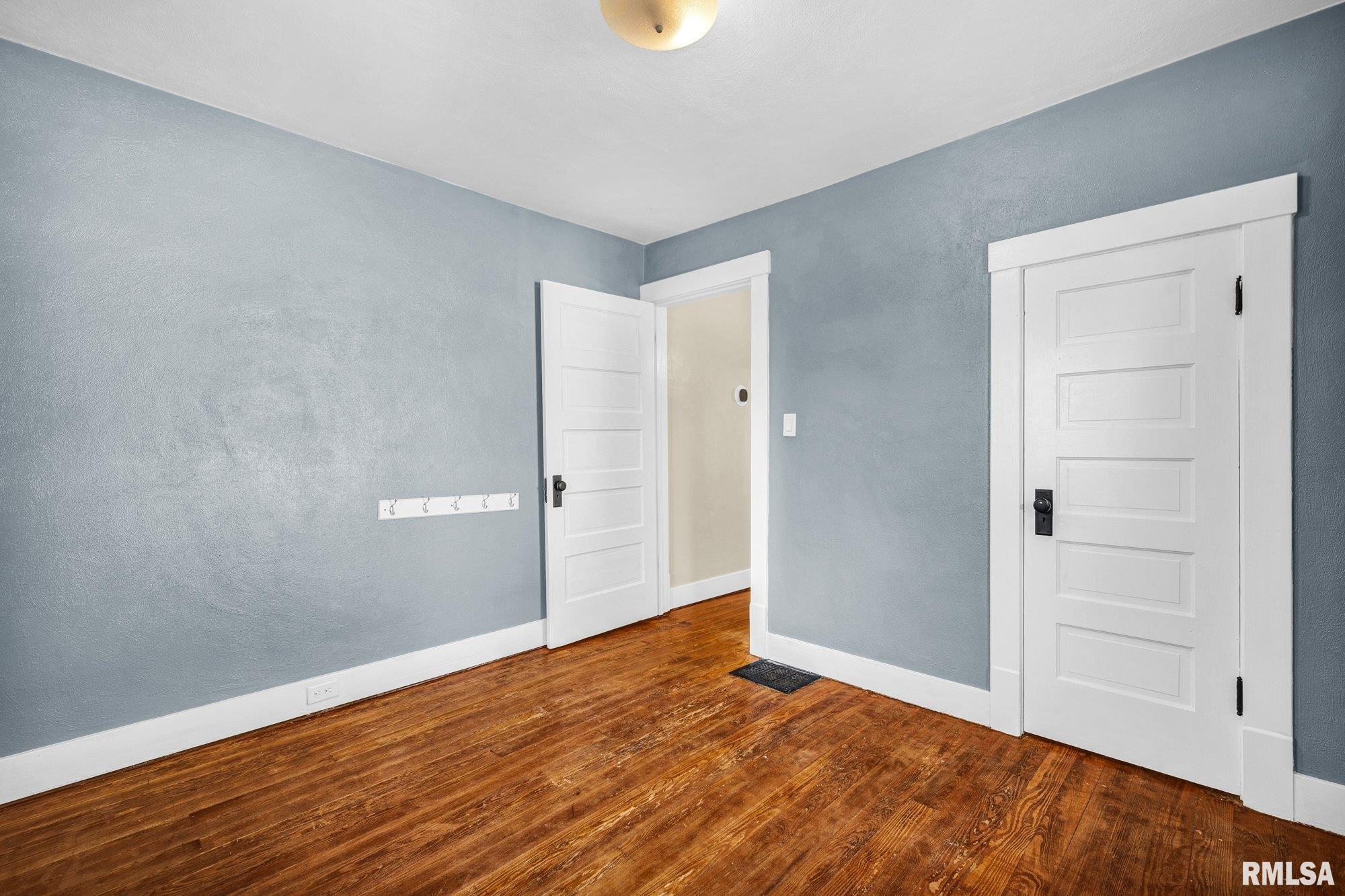 806 South 3rd Street Pekin, IL 61554 - Photo 14 of 27