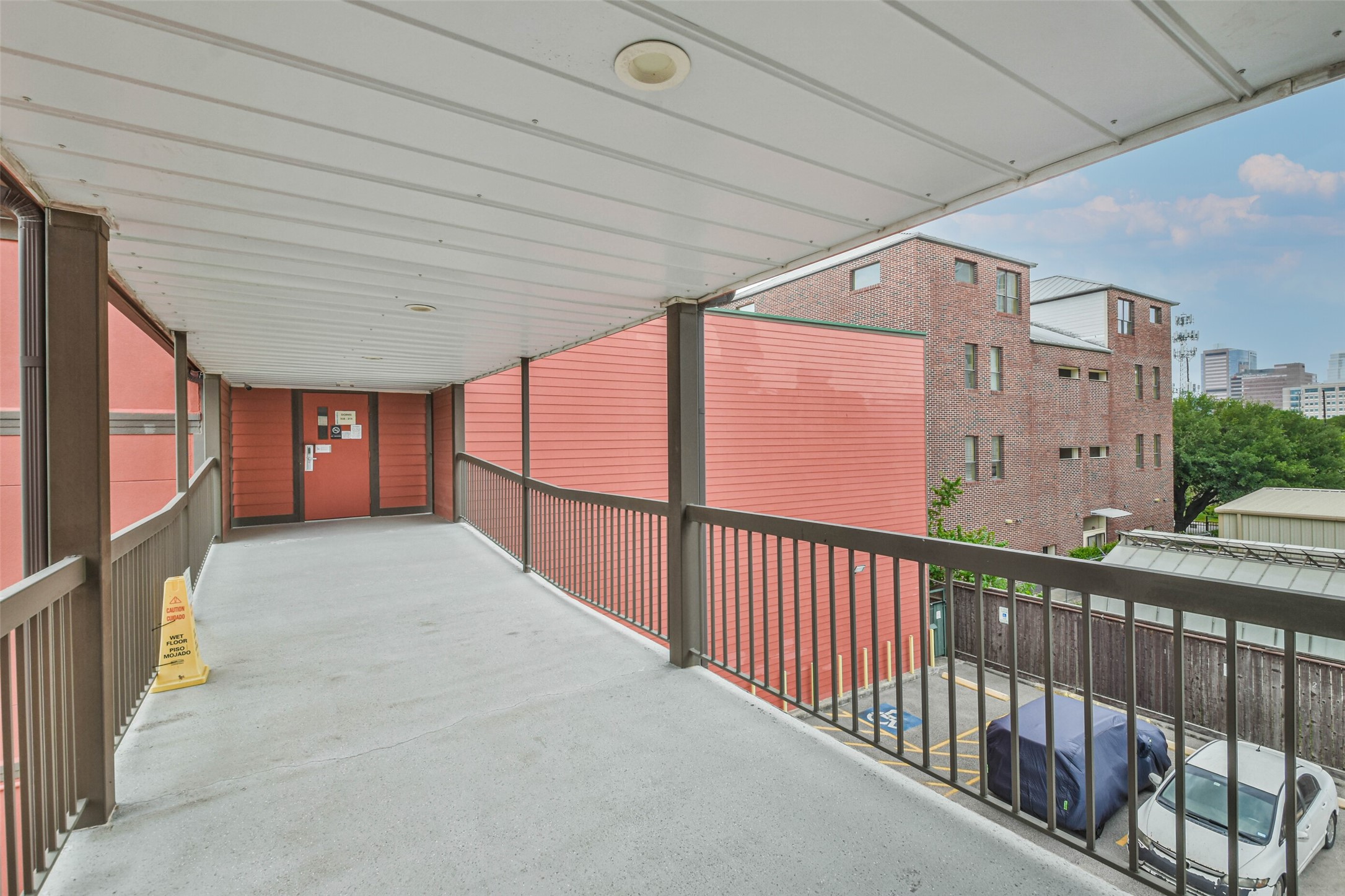1025 Swanson Street, Unit 310 Houston, TX 77030 - Photo 4 of 14 a view of an entryway