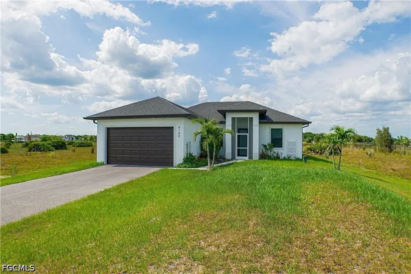 $2,900 | 4145 68th Avenue Northeast, Naples, FL 34120