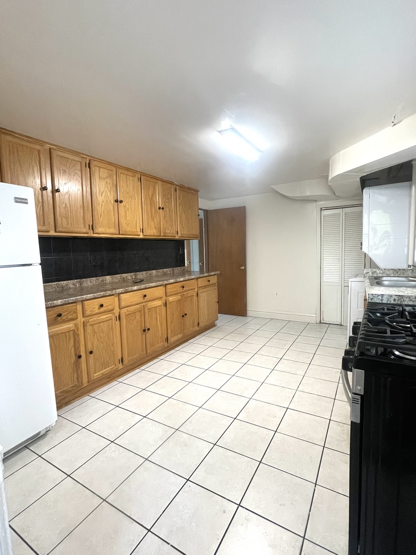 358 Walnut Avenue, Unit A Wheeling, IL 60090 - Photo 7 of 10