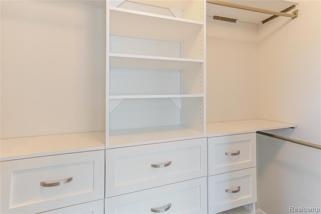 2500 Normandy Road, Unit 60 Royal Oak, MI 48073 - Photo 24 of 41 Gallery Image 24