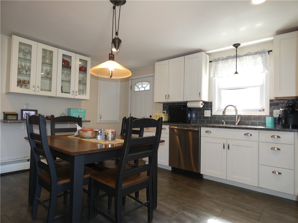 6 Dodd Street Coventry, RI 02816 - Photo 4 of 20 Gallery Image 4