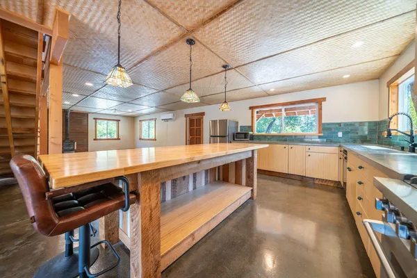 $449,000 | 21855 Graham (elam Ln) Road, Manton, CA 96059
