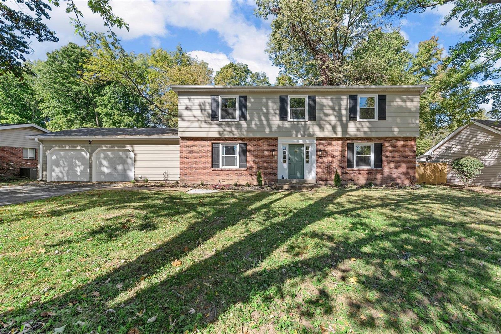 135 Ridgecrest Drive Chesterfield, MO 63017 - Photo 1 of 33 Gallery Image 1