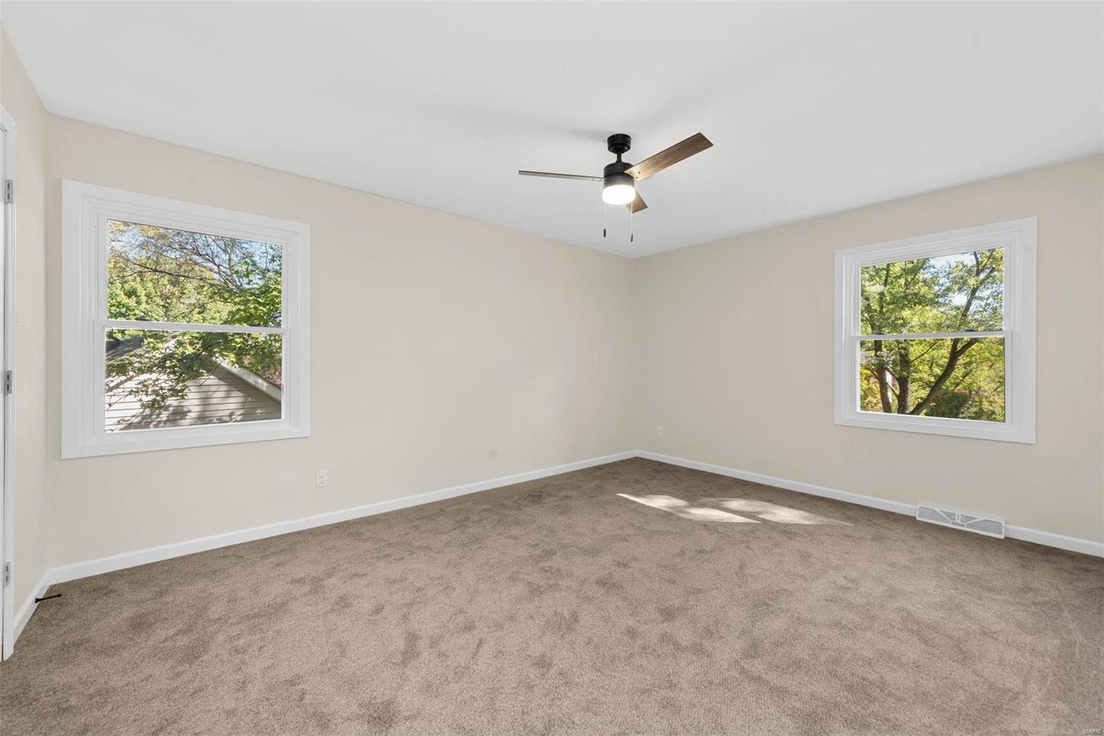 135 Ridgecrest Drive Chesterfield, MO 63017 - Photo 21 of 33 Gallery Image 21