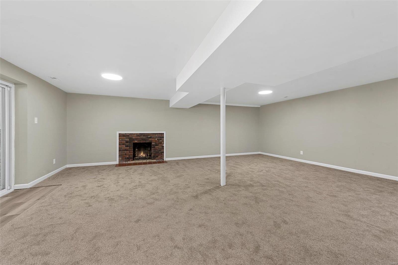 135 Ridgecrest Drive Chesterfield, MO 63017 - Photo 26 of 33 Gallery Image 26
