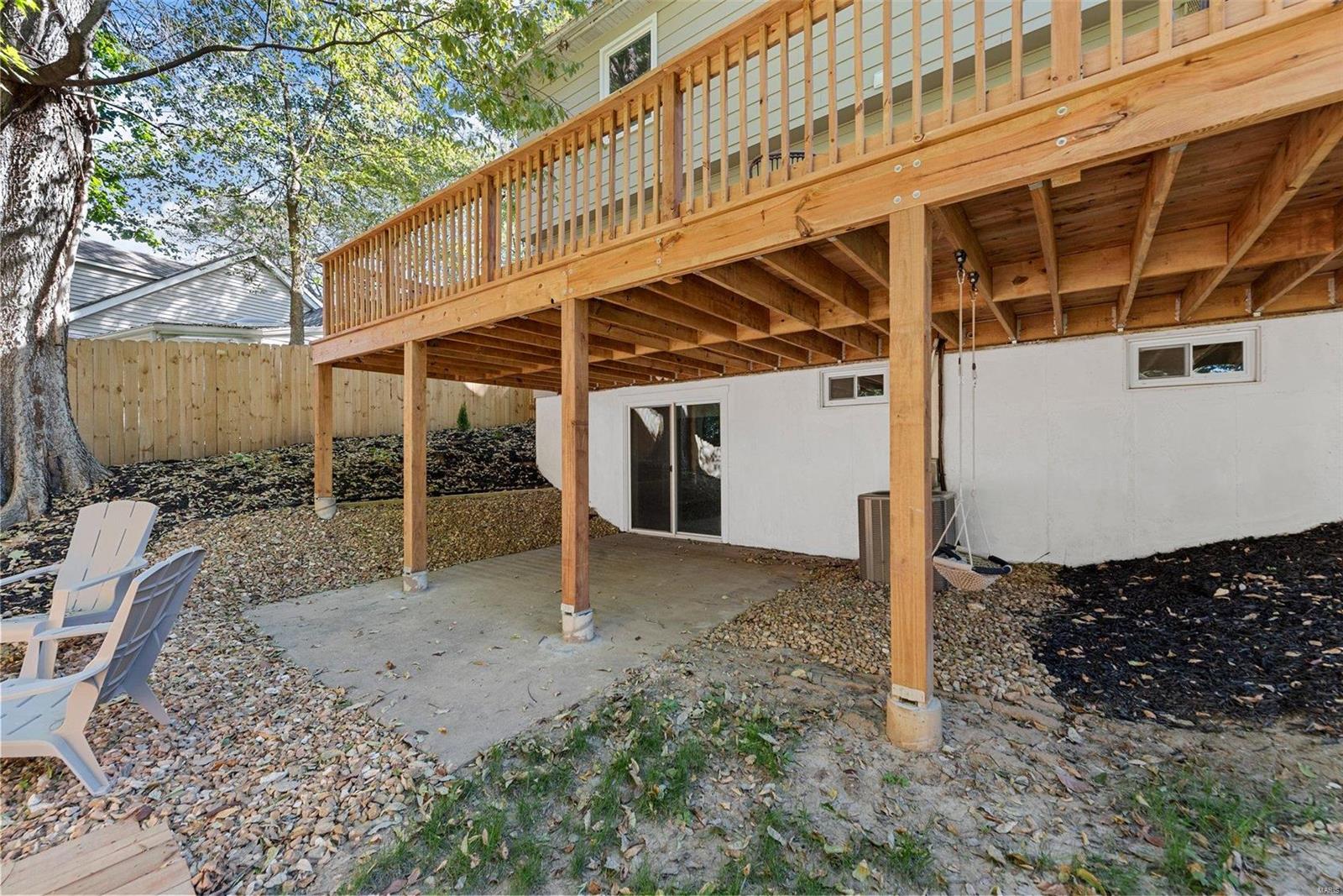 135 Ridgecrest Drive Chesterfield, MO 63017 - Photo 31 of 33 Gallery Image 31