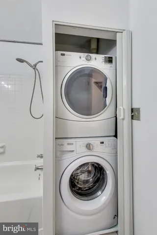 $1,950 | 1639 Carriage House Terrace, Unit J, Silver Spring, MD 20904