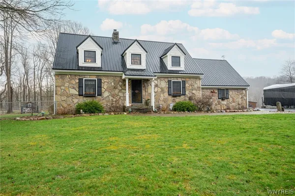 $345,000 | 10733 Highway 19, Hume, NY 14735