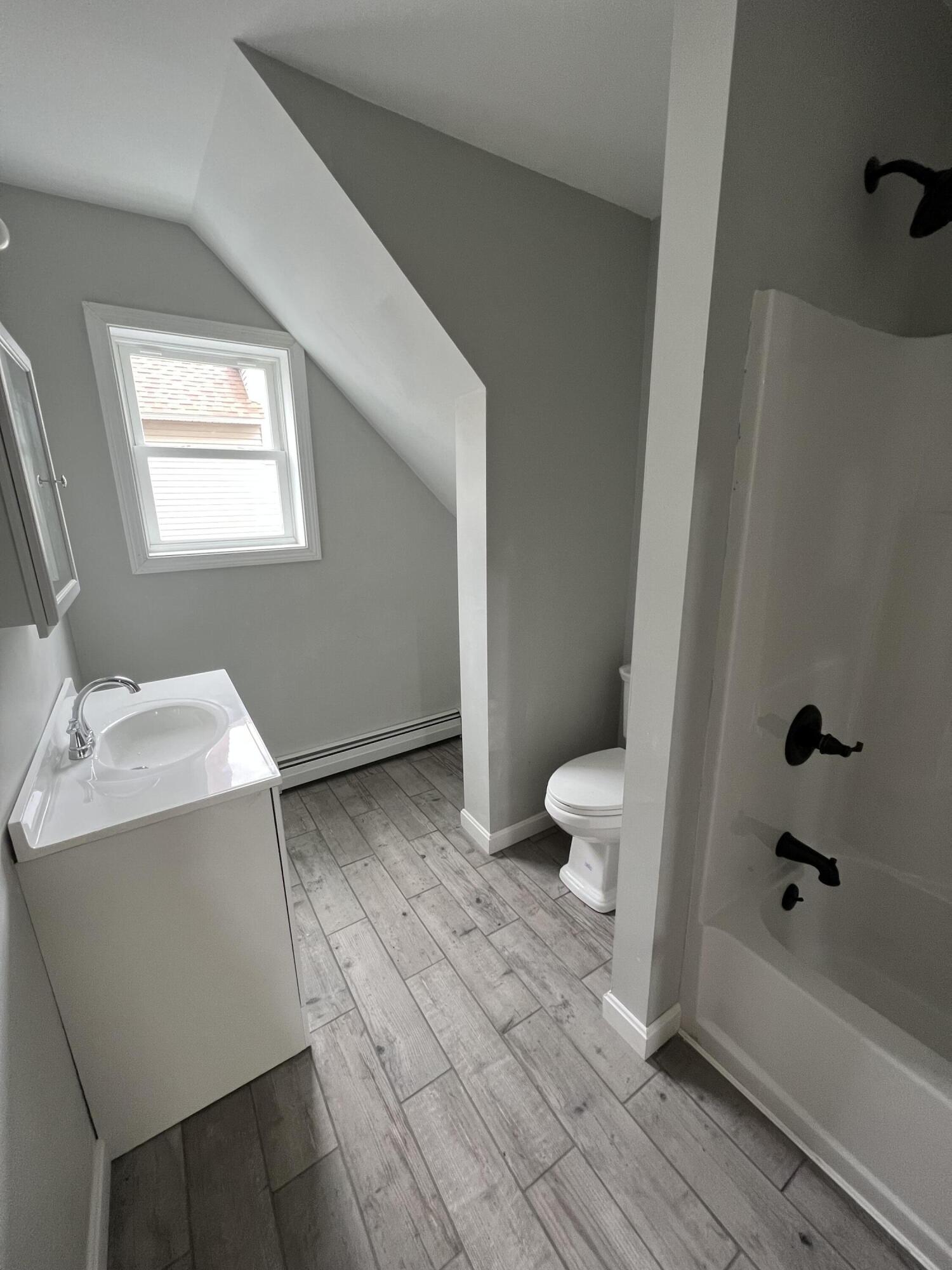 48 Spring Street Lewiston, ME 04240 - Photo 17 of 41 Unit 1