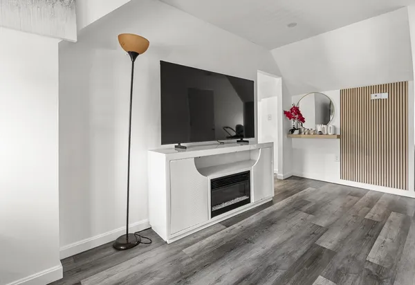 $899,999 | 139-141 Foster Street, Lawrence, MA 01843