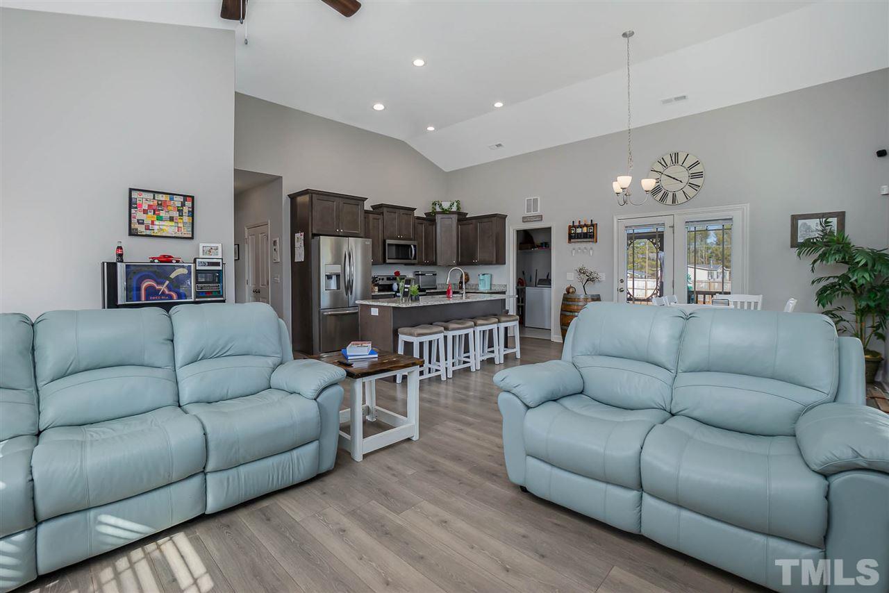5752 Old Fairground Road Benson, NC 27504 - Photo 6 of 25 Gallery Image 6