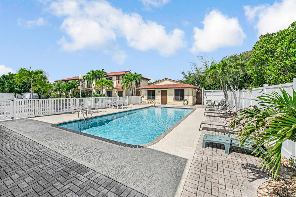 815 Andrew Redding Road, Unit 202 Lantana, FL 33462 - Photo 27 of 30 a view of outdoor space yard and deck