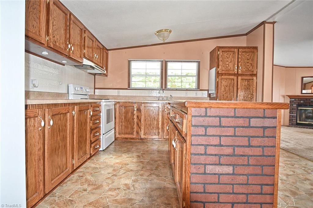2125 A Beeson Road Oak Ridge, NC 27310 - Photo 6 of 21