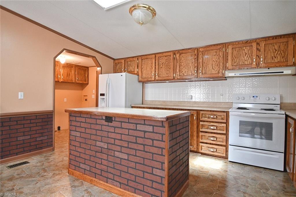 2125 A Beeson Road Oak Ridge, NC 27310 - Photo 8 of 21