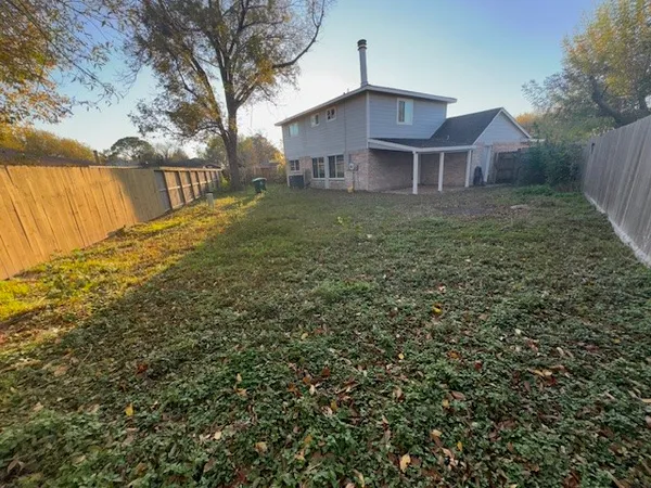 $2,000 | 2007 Bridge Cross Lane, Houston, TX 77067