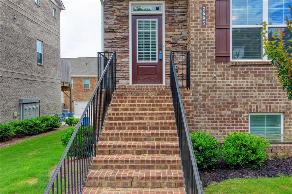 2695 La Rive Drive Duluth, GA 30097 - Photo 3 of 66