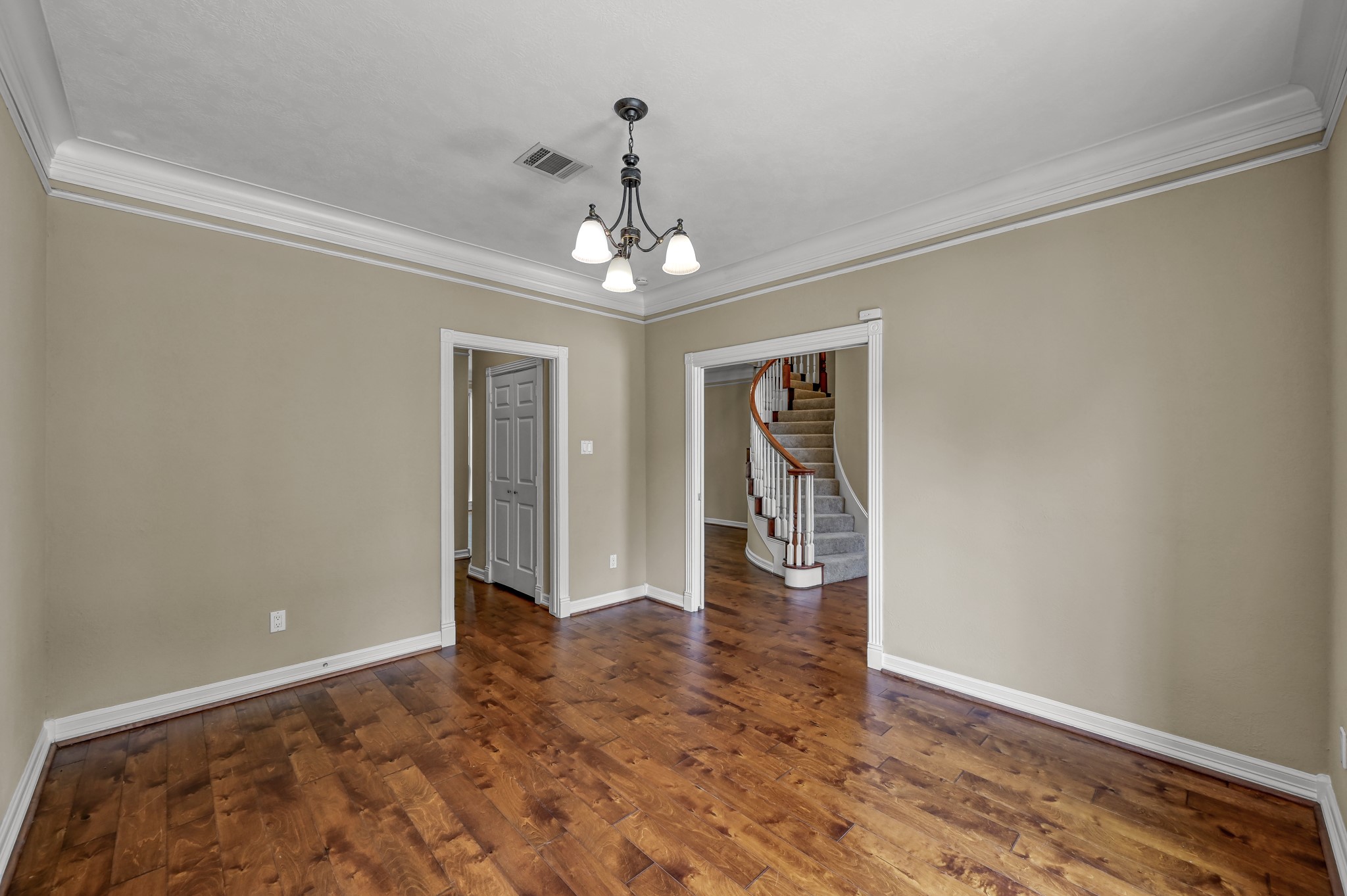 2205 Longmire Road Conroe, TX 77304 - Photo 18 of 49 Office/Flex room downstairs offers a full bathroom with shower and closet outside the door.