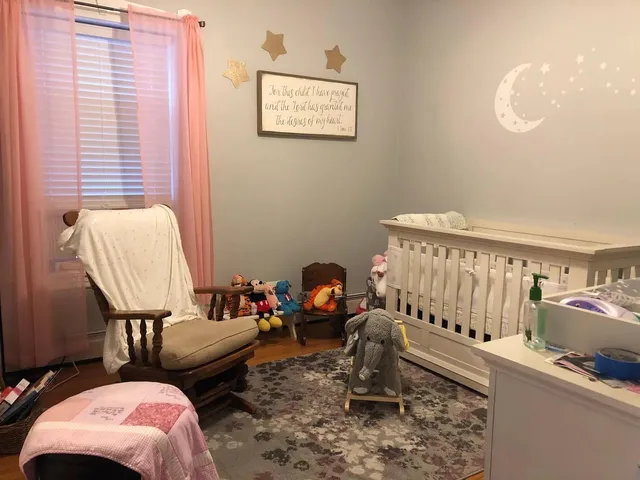 $2,100 | 5106 West Sunnyside Avenue, Unit 1, Chicago, IL 60630