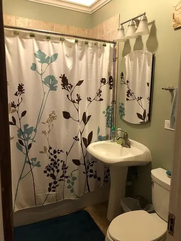 $2,100 | 5106 West Sunnyside Avenue, Unit 1, Chicago, IL 60630