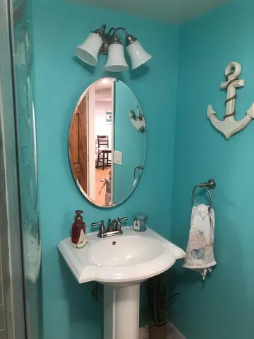 $2,100 | 5106 West Sunnyside Avenue, Unit 1, Chicago, IL 60630