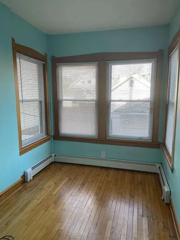 $2,100 | 5106 West Sunnyside Avenue, Unit 1, Chicago, IL 60630