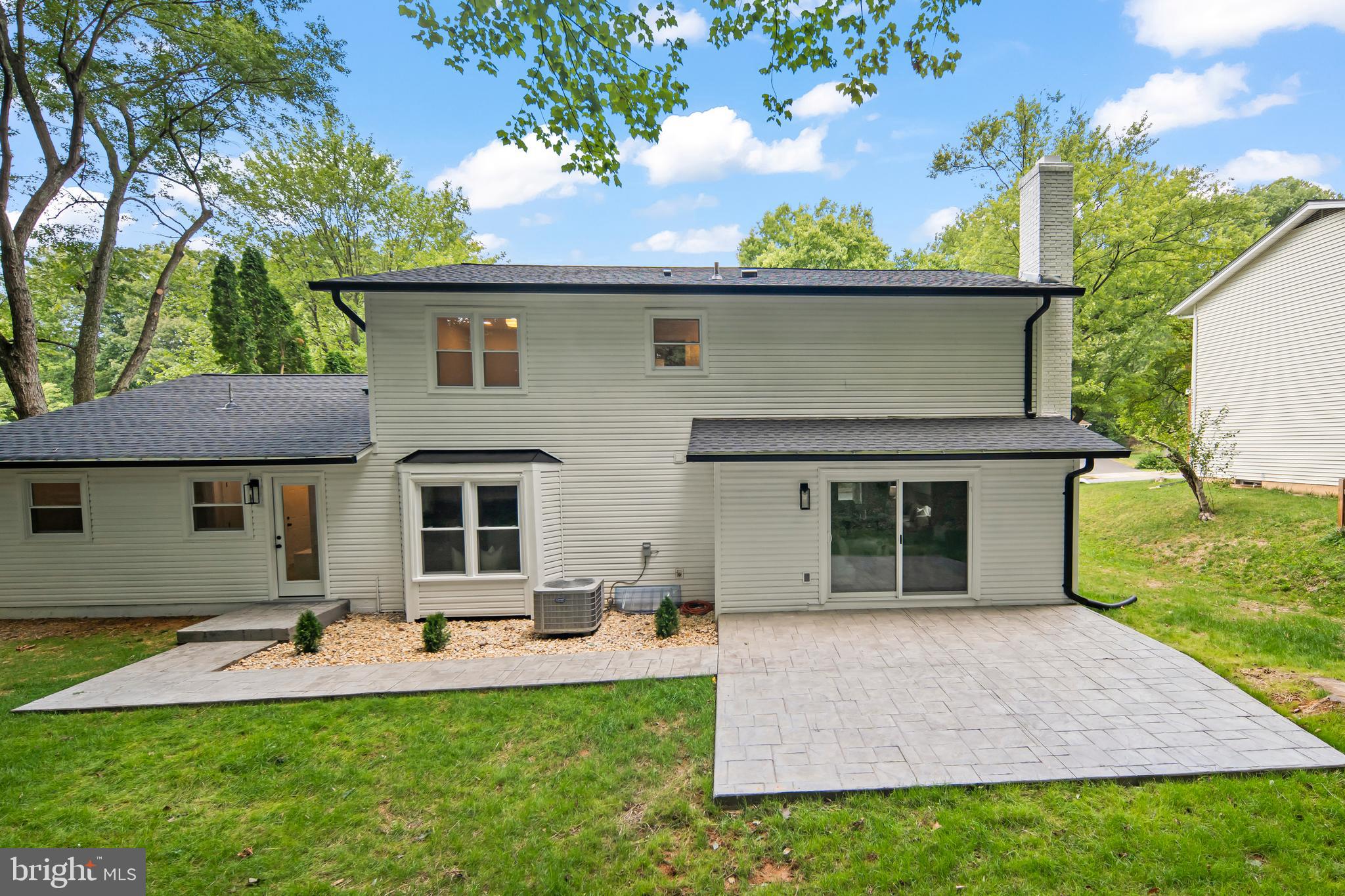 9137 Rockefeller Lane Springfield, VA 22153 - Photo 32 of 39 Gallery Image 32