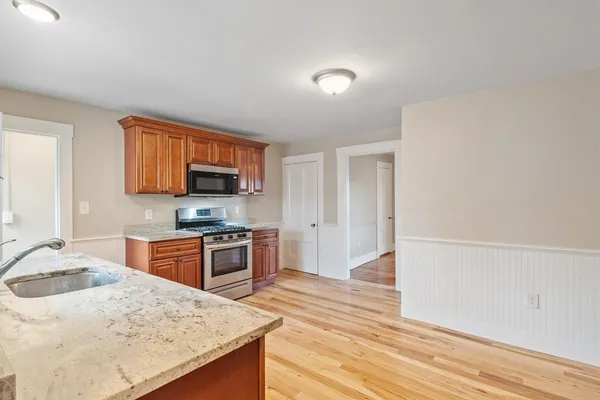 $3,000 | 20 School Street, Unit 2, Weymouth, MA 02189