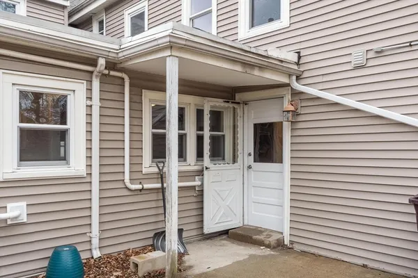 $3,000 | 20 School Street, Unit 2, Weymouth, MA 02189