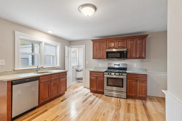 $3,000 | 20 School Street, Unit 2, Weymouth, MA 02189