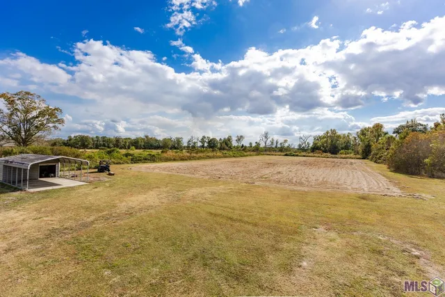 $850,000 | 9527 Burnside Road, Erwinville, LA 70729