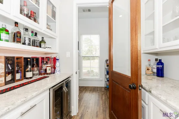 $845,000 | 9527 Burnside Road, Erwinville, LA 70729