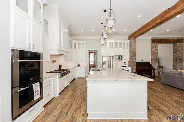 $850,000 | 9527 Burnside Road, Erwinville, LA 70729