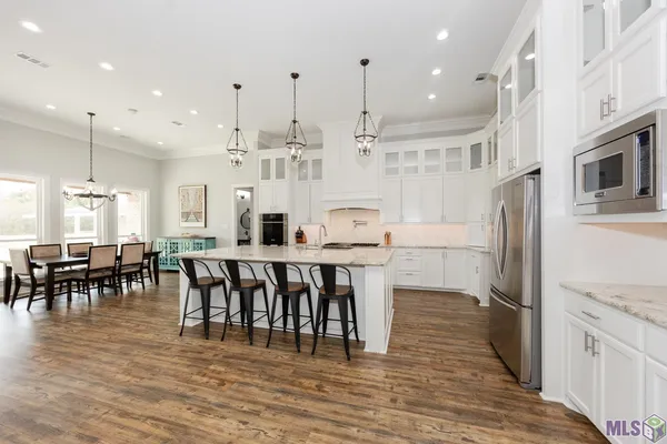 $845,000 | 9527 Burnside Road, Erwinville, LA 70729