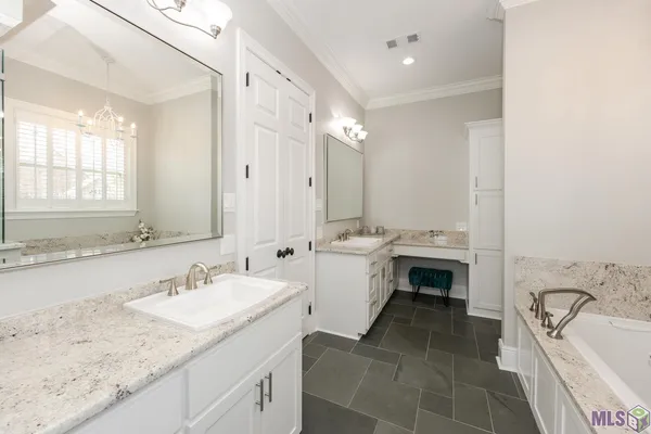 $845,000 | 9527 Burnside Road, Erwinville, LA 70729