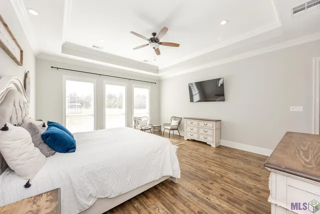 $850,000 | 9527 Burnside Road, Erwinville, LA 70729