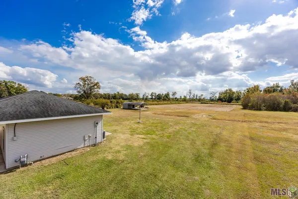 $845,000 | 9527 Burnside Road, Erwinville, LA 70729