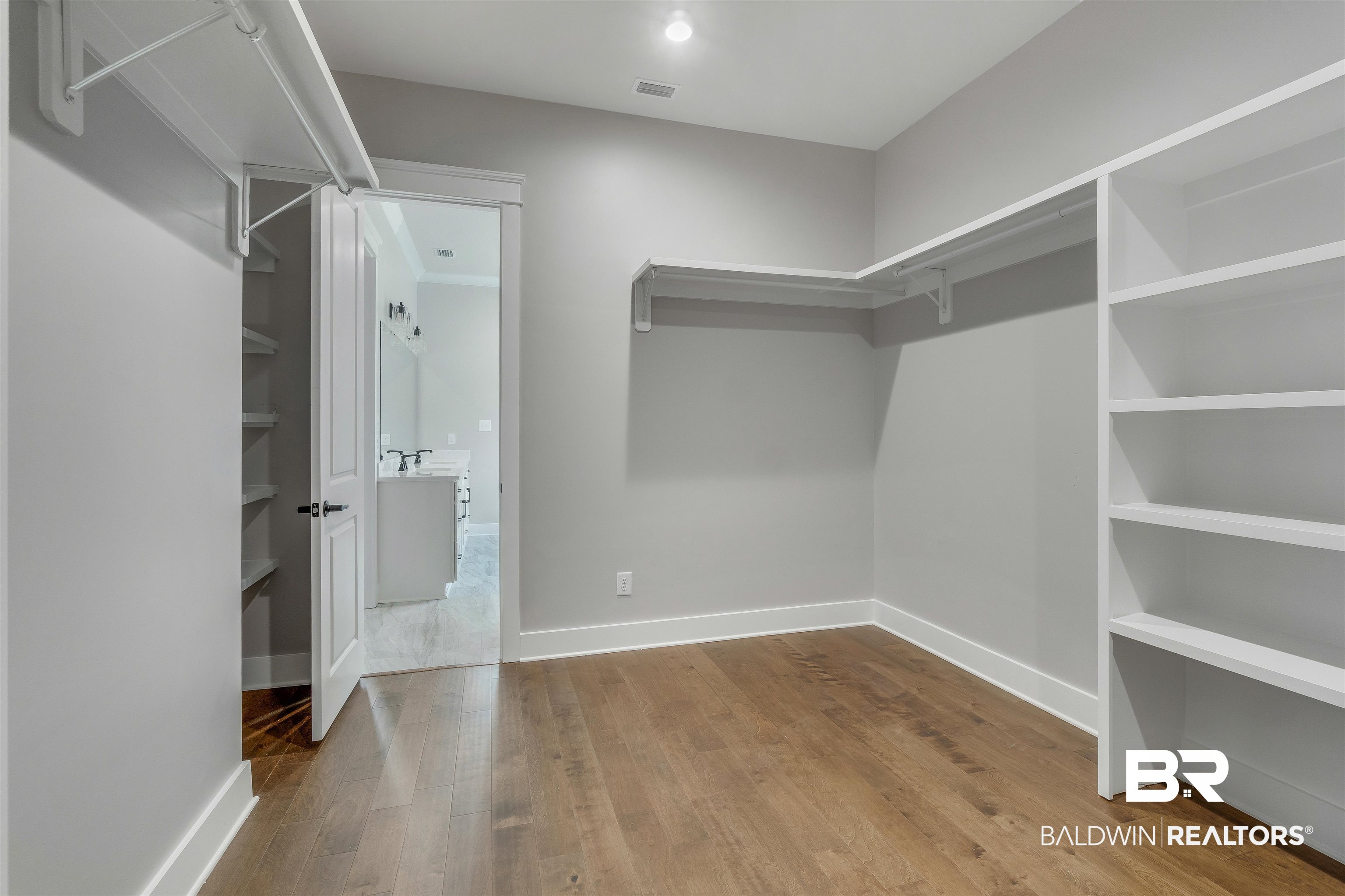 10985 Atrium Avenue Fairhope, AL 36532 - Photo 29 of 58 Spacious closet featuring light wood-style flooring