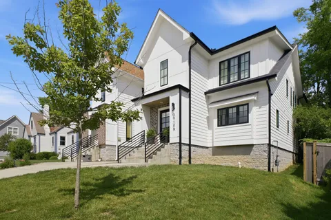 $1,325,000 | 2910 B Primrose Circle, Nashville, TN 37212
