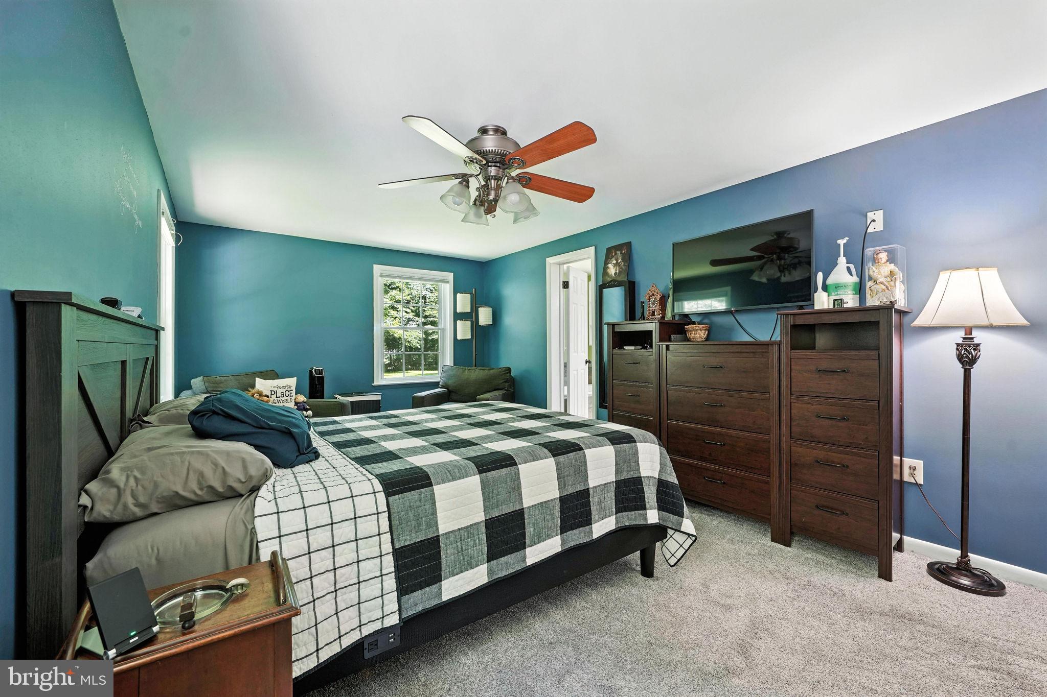 10282 Greystone Road Manassas, VA 20111 - Photo 22 of 44 A bright, inviting space to unwind