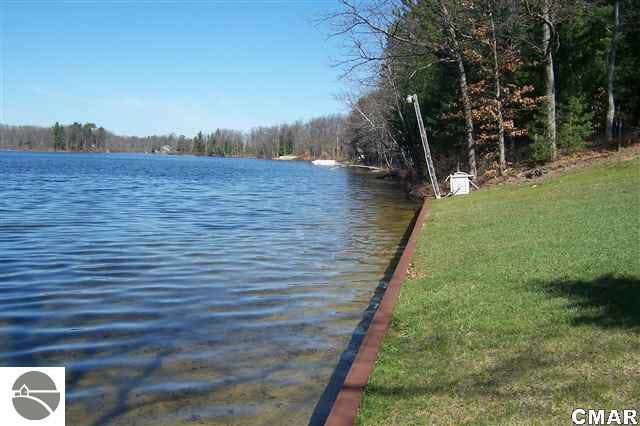 6489 Redman Road Harrison, MI 48625 - Photo 14 of 24 1773772-13.JPG