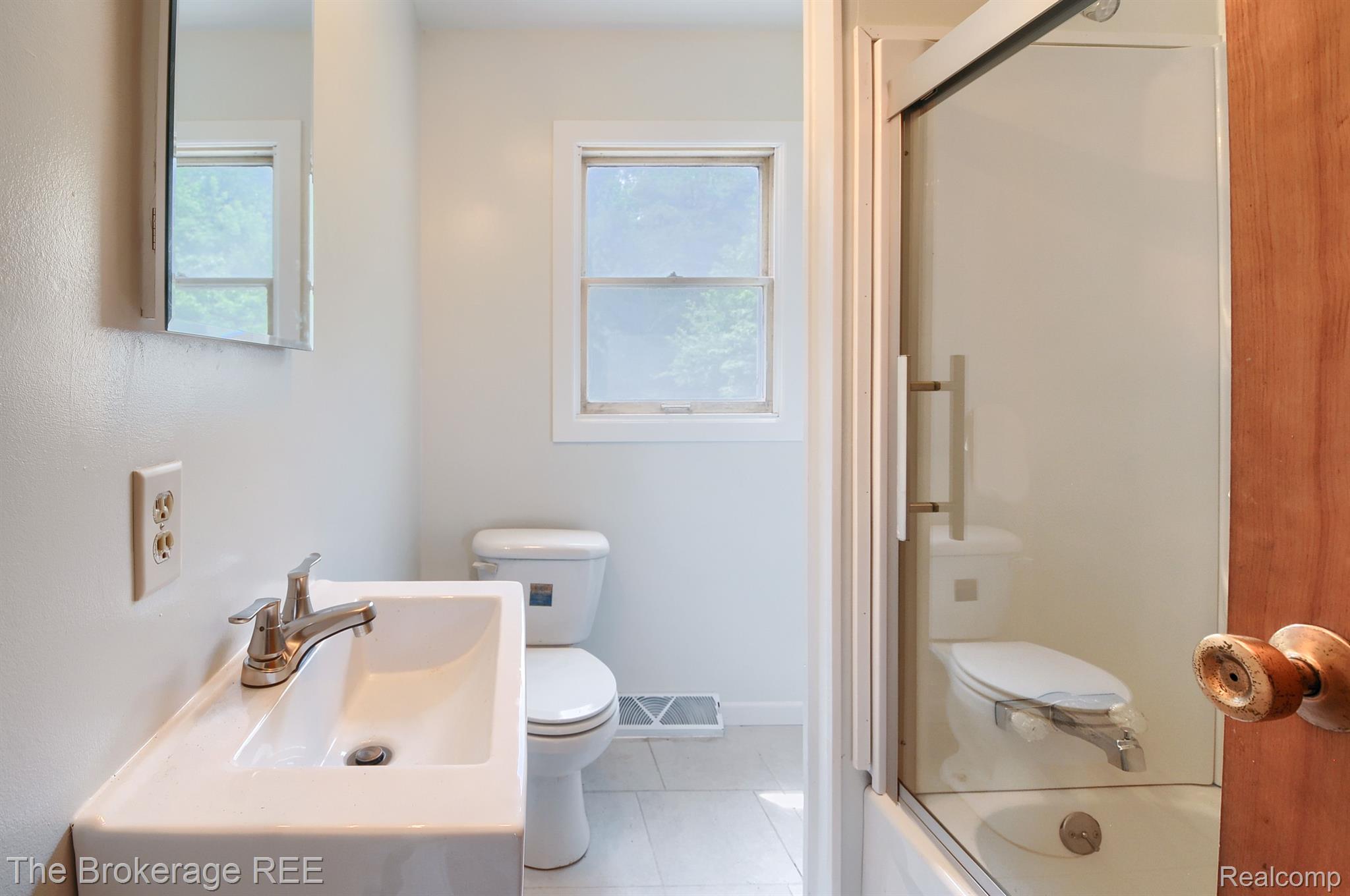 6029 West Wilson Road Clio, MI 48420 - Photo 17 of 21 Gallery Image 17