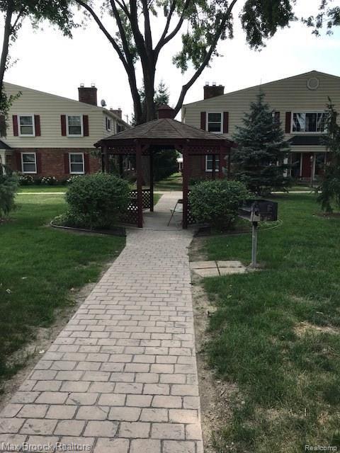 741 West Maple Road Clawson, MI 48017 - Photo 2 of 10