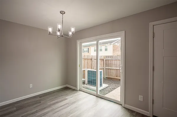 $1,600 | 972 Park Meadow Drive, Beaumont, TX 77706